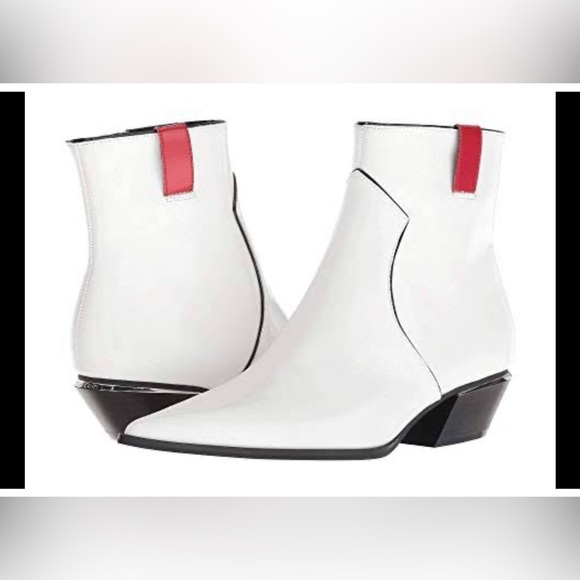 Calvin Klein Women Calvin Klein Nanuka booties sz 5.5 nwob
